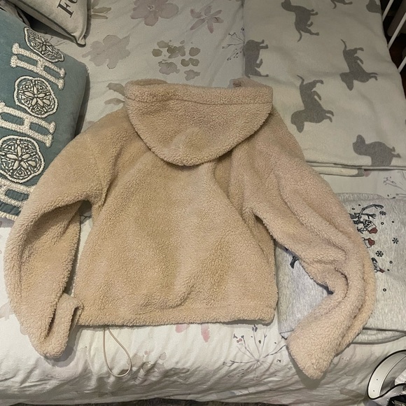 PINK Sherpa Sweater - Picture 2 of 6